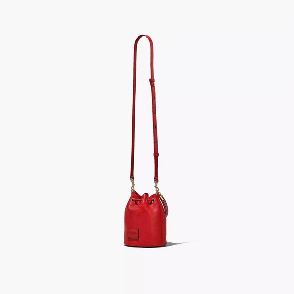 👜🔴MARC JACOBS THE LEATHER MICRO BUCKET - NWT🔴👜 - Picture 11 of 16
